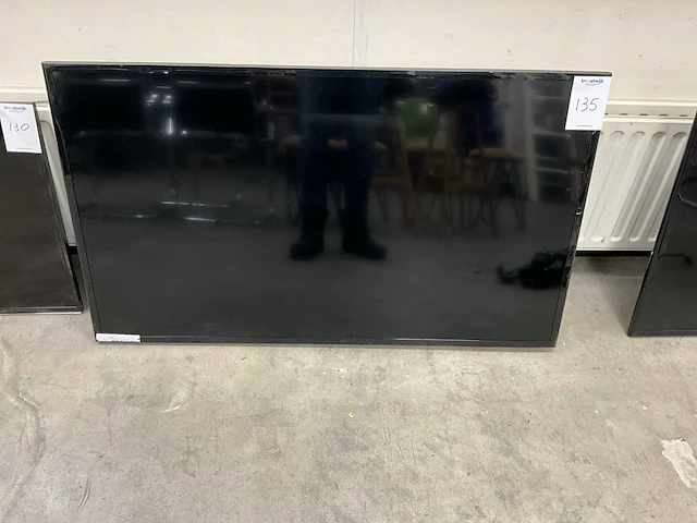 Samsung flatscreen dc49j televisie - afbeelding 1 van  4