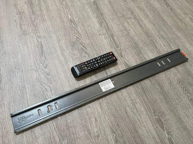 Samsung full hd smart - 40" televisie met muurbeugel - afbeelding 13 van  16