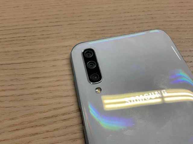 Samsung galaxy a50 mobiele telefoon - afbeelding 3 van  8