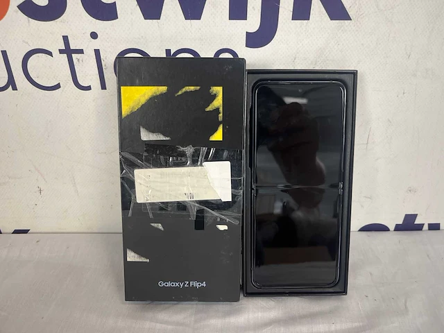 Samsung galaxy z flip 4 - 128gb - 5g - blue - afbeelding 2 van  2