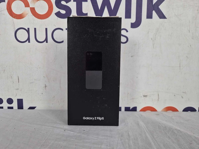 Samsung galaxy z flip5 - 256gb - graphite - afbeelding 2 van  2