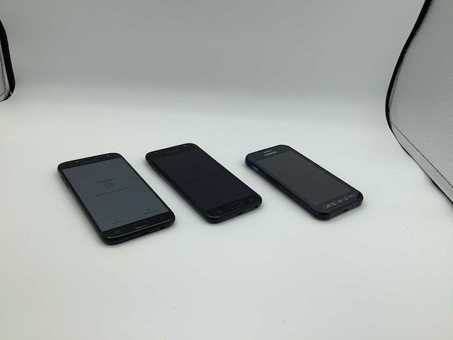 Samsung mobiele telefoon (3x) - afbeelding 5 van  7
