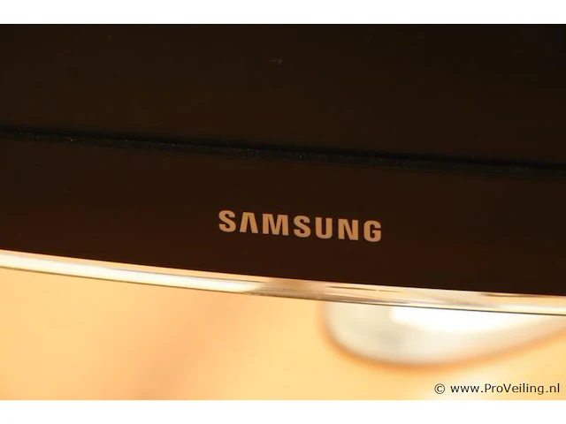Samsung monitoren incl. 2x monitorarm| model 2233bw | 2 stuks - afbeelding 2 van  6