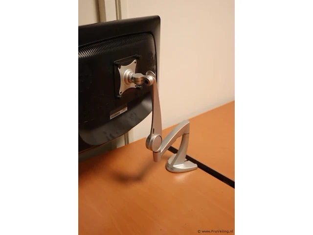 Samsung monitoren incl. 2x monitorarm| model 2233bw | 2 stuks - afbeelding 5 van  6