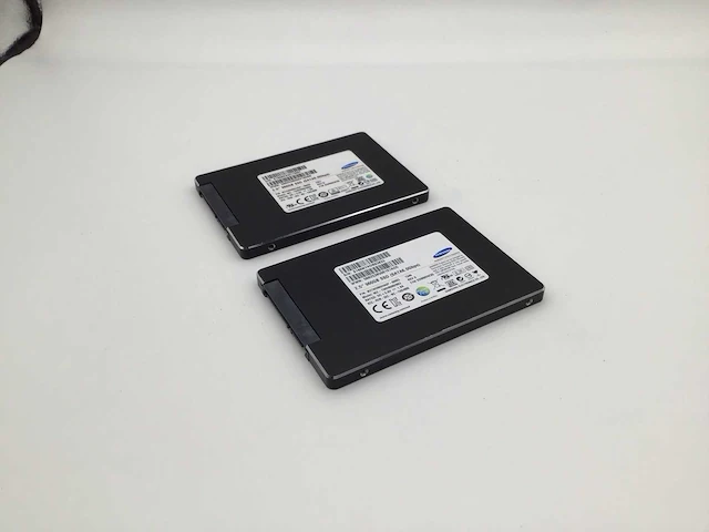 Samsung mz-7wd9600/003 interne hardeschijf (2x) - afbeelding 1 van  5