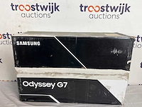 Samsung odyssey c32g74tqsr 81,3 cm (32") 2560 x 1440 pixels wide quad hd+ qled zwart - afbeelding 2 van  2