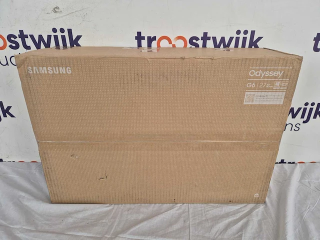 Samsung odyssey g6 - 27 inch monitor - afbeelding 2 van  2
