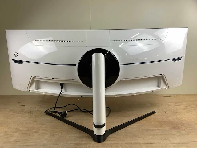 Samsung odyssey neo g95nc monitor - afbeelding 6 van  8