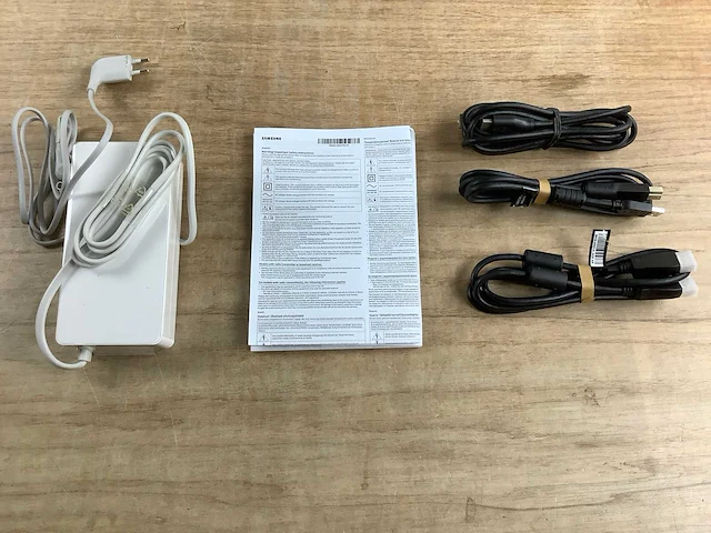 Samsung odyssey oled g8 ls32dg802suxen monitor - afbeelding 6 van  8