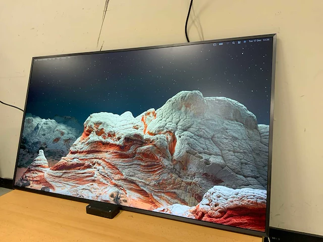 Samsung (qm55h) 55", 3840x2160 (uhd) led-monitor - afbeelding 2 van  6