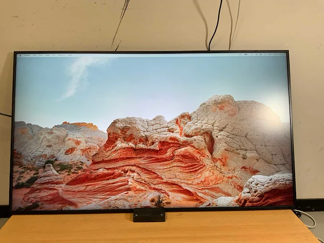 Samsung (qm55r) 55", 3840x2160 (uhd) lcd-monitor - afbeelding 1 van  6