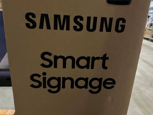 Samsung qm98t-b smart signage professional led display 98’’ - afbeelding 4 van  5