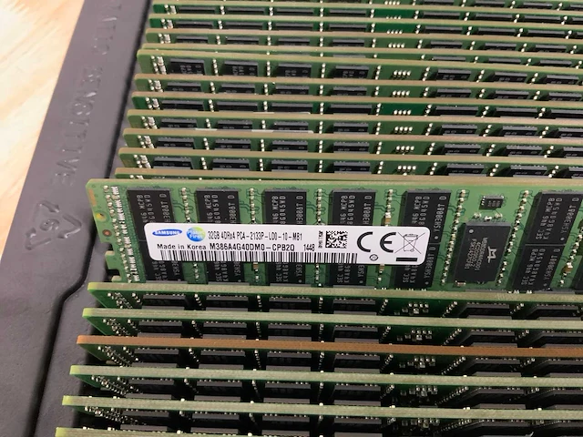 Samsung ram 32gb pc-4 2133p (50x) - afbeelding 4 van  4