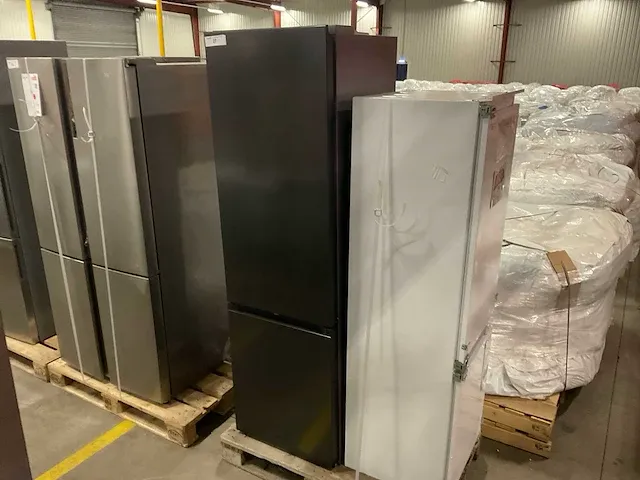 Samsung rb38a7b6bb1 koel/vries combinatie - afbeelding 1 van  7