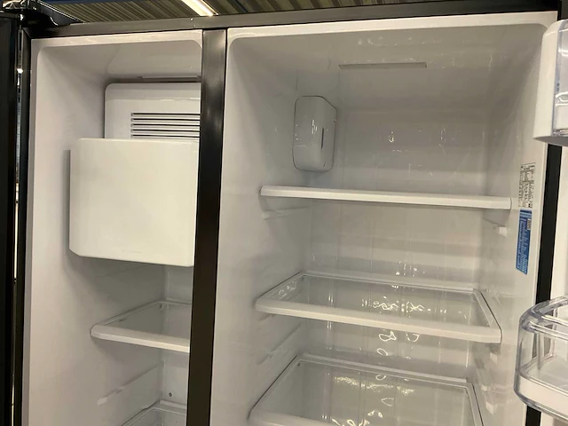 Samsung rs50n3403bc amerikaanse koelkast met water- en ijsdispenser - afbeelding 6 van  16