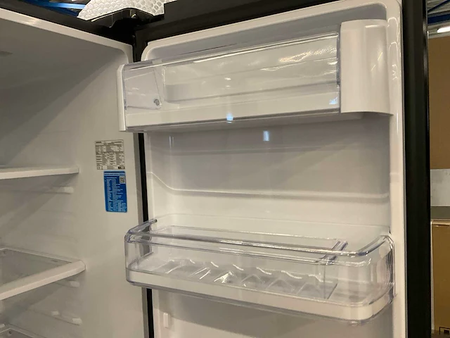 Samsung rs50n3403bc amerikaanse koelkast met water- en ijsdispenser - afbeelding 3 van  16