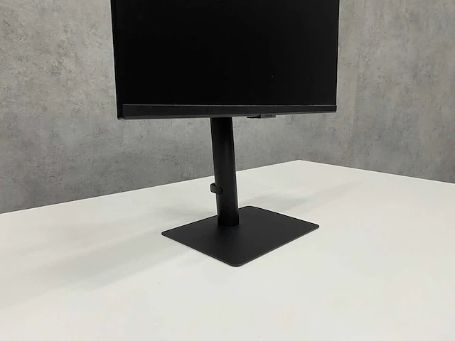 Samsung s24a600ucu - 24" monitor op voet - dp, hdmi - afbeelding 9 van  14