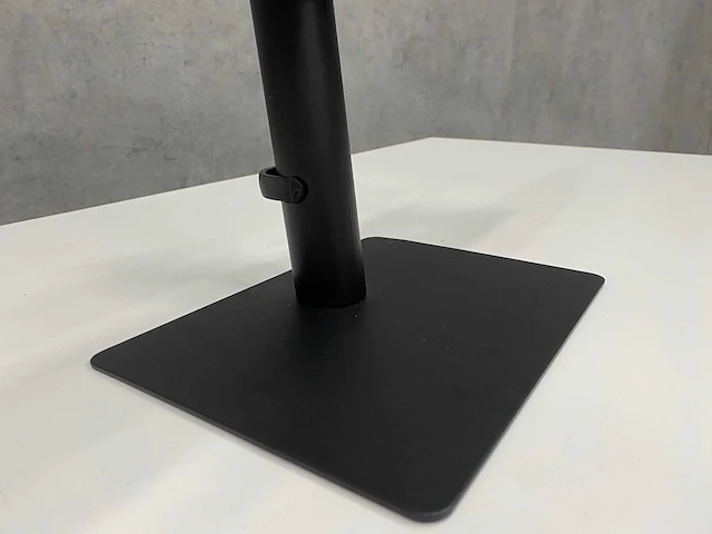 Samsung s24a600ucu - 24" monitor op voet - dp, hdmi - afbeelding 11 van  14