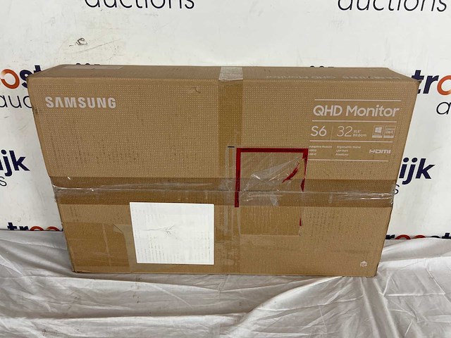 Samsung s32a706nwu (32") - 81,3 cm - 3840 x 2160 pixels 4k ultra hd lcd zwart - afbeelding 2 van  2