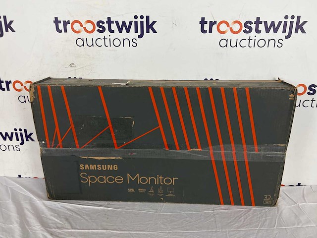 Samsung s32r754ueu 81,3 cm (32") 3840 x 2160 pixels 4k ultra hd lcd zwart - afbeelding 2 van  2