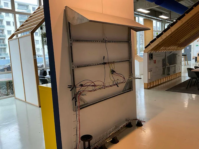 Samsung showroom opstelling - afbeelding 8 van  17