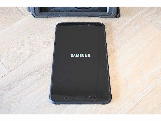 Samsung sm-t575 galaxy tab active 3 tablet - afbeelding 2 van  7
