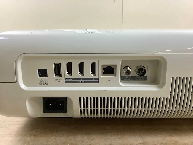 Samsung smart 4k projector beamer - afbeelding 3 van  5