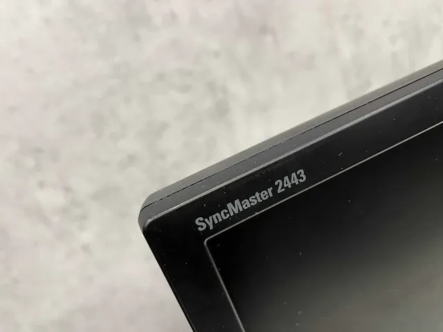 Samsung syncmaster 2443bw - 24" monitor op voet - dvi-vga (14x) - afbeelding 6 van  10