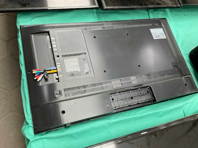 Samsung ue40mu6100k ue40mu6100 televisie - afbeelding 3 van  5