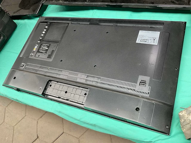 Samsung ue40mu6100k ue40mu6100 televisie - afbeelding 2 van  4