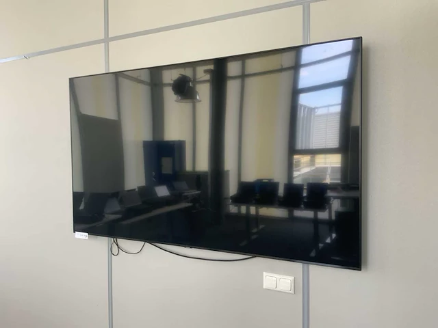Samsung ue75tu7020wxxn televisie - afbeelding 2 van  5