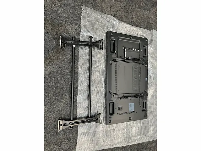 Samsung uhd - 46"video wall - 9 monitoren met muurbeugels - afbeelding 5 van  21