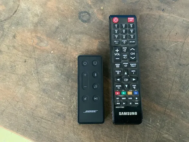 Samsung/bose televisie en soundbar - afbeelding 3 van  3