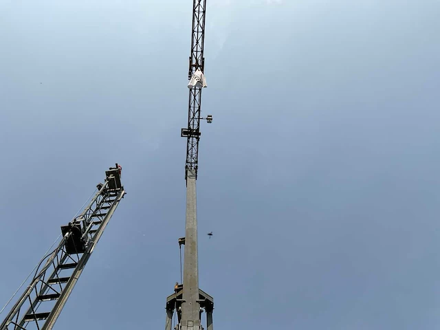 San marco sm 27.180 mobiele torenkraan - bouwkraan 27m - afbeelding 16 van  19
