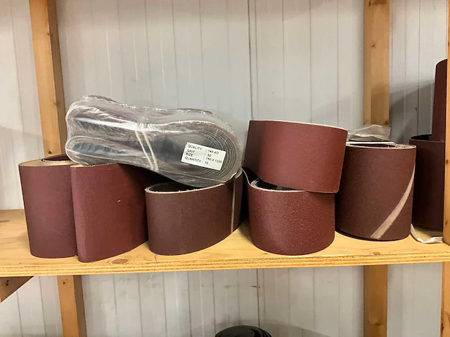 Sandpaper - afbeelding 8 van  12