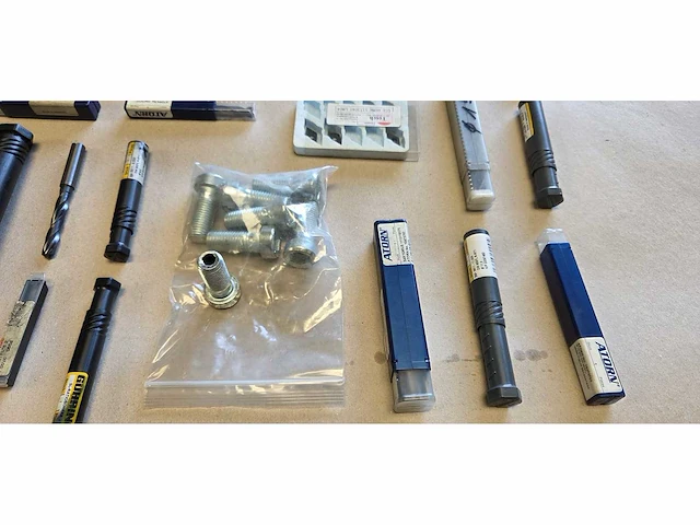 Sandvik coramontcutting tools and inserts - afbeelding 4 van  12