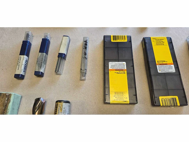 Sandvik coramontcutting tools and inserts - afbeelding 5 van  12