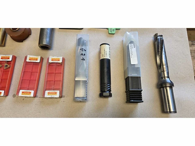 Sandvik coramontcutting tools and inserts - afbeelding 4 van  11
