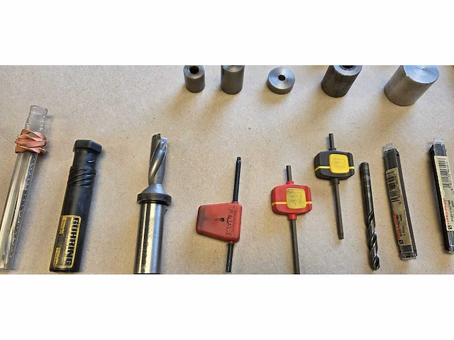Sandvik coramontcutting tools and inserts - afbeelding 5 van  11