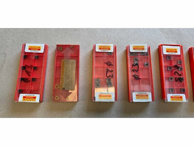 Sandvik coramontcutting tools and inserts - afbeelding 3 van  9