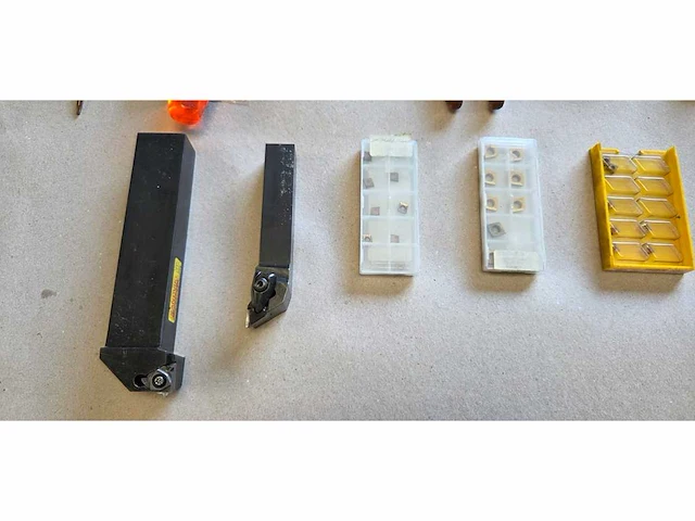 Sandvik coramontcutting tools and inserts - afbeelding 7 van  9