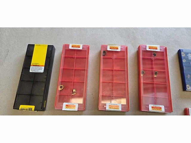Sandvik coramontcutting tools and inserts - afbeelding 9 van  10