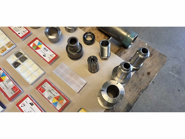 Sandvik coramontcutting tools and inserts - afbeelding 3 van  24