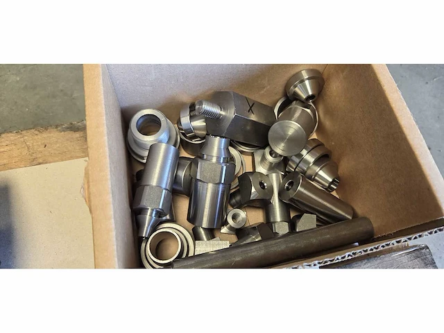 Sandvik coramontcutting tools and inserts - afbeelding 14 van  24