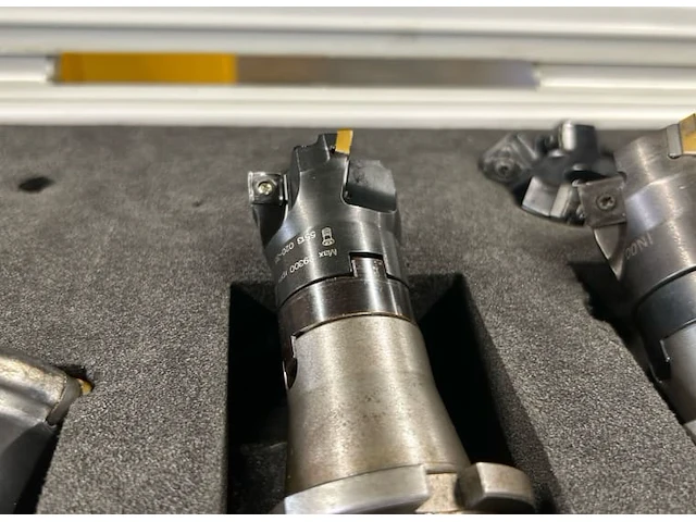 Sandvik frezen met houders en wisselplaten - afbeelding 4 van  9