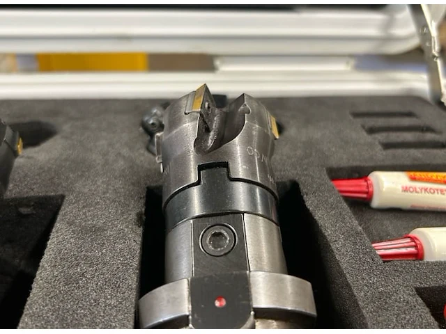 Sandvik frezen met houders en wisselplaten - afbeelding 5 van  9