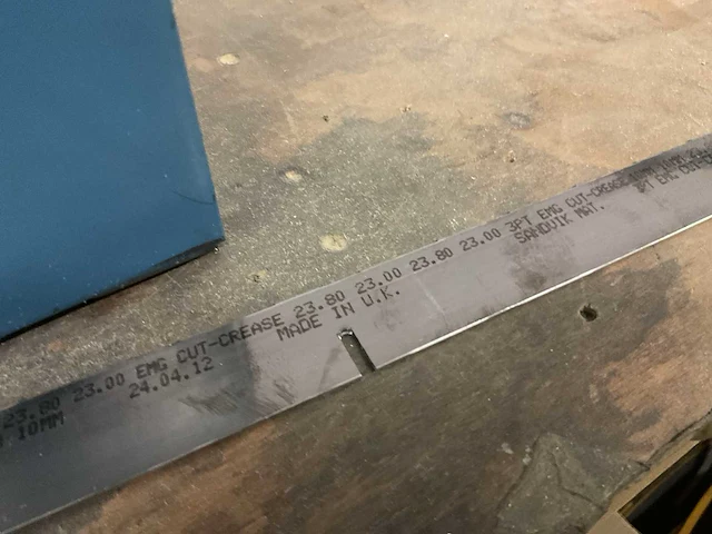 Sandvik steel werktafel met diverse metaalbewerkingsmachines (2x) - afbeelding 5 van  19