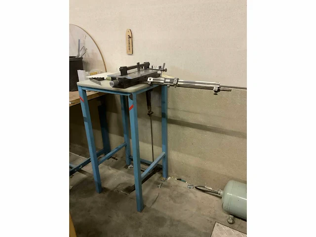 Sandvik steel werktafel met diverse metaalbewerkingsmachines (2x) - afbeelding 13 van  19
