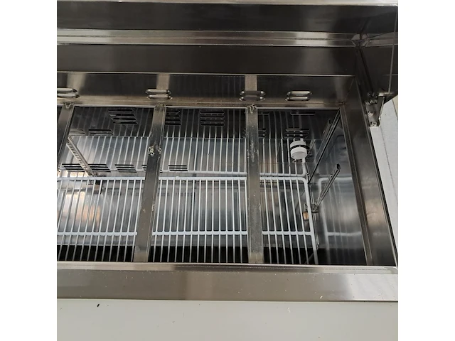 Sandwich-en saladebereidingstafel met koeling, lassele, model lst-500r - afbeelding 3 van  8