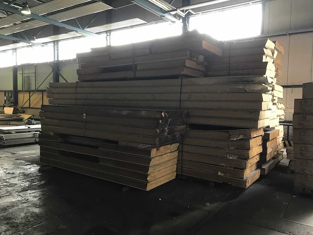 Sandwichpanelen (60x) - afbeelding 2 van  6